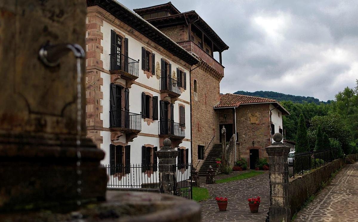Pedroenea Apartamento Elizondo Esterno foto
